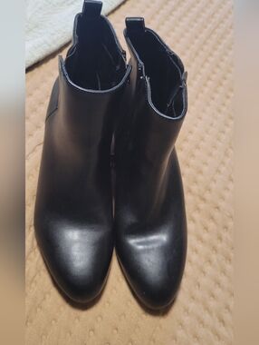 💜2 for $10💜 Bundle and save  Black Ankle Boots - Sleek Chelsea Style